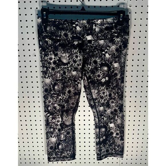 Lululemon leggings  - Picture 1 of 4